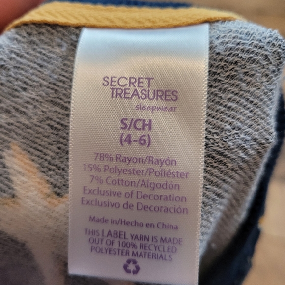 Secret treasures star night shirt with pockets - Picture 3 of 6